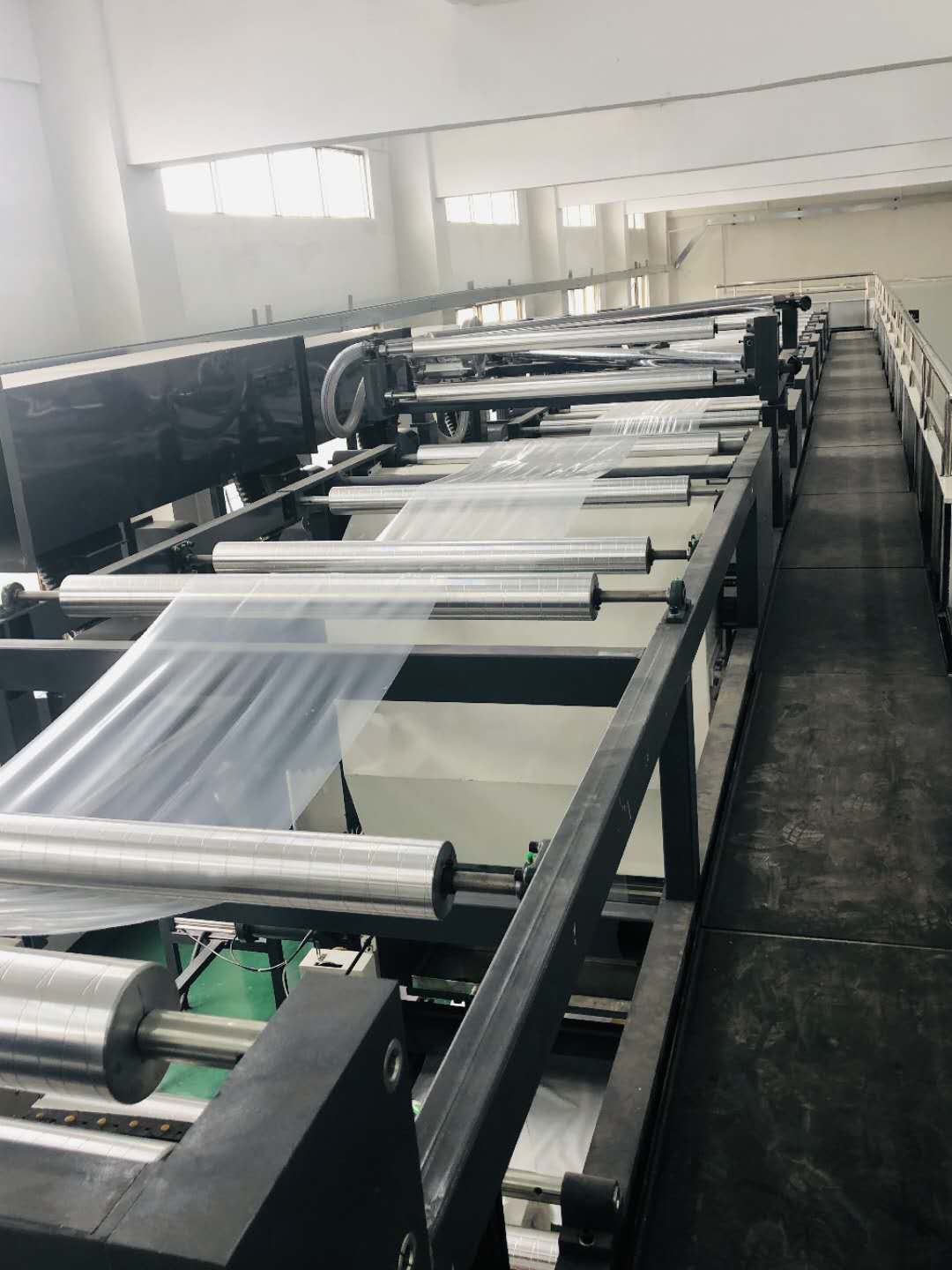 真空包裝袋設(shè)備展示
